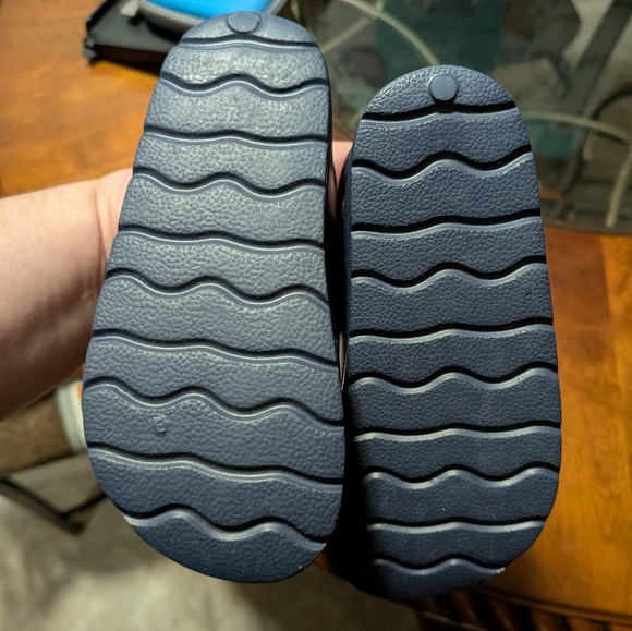 Sandles - Picture 2 of 11